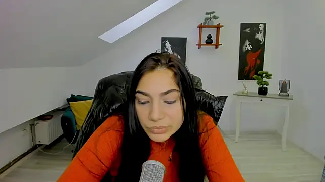 XXX chat uživo modela CharlotteDuvant