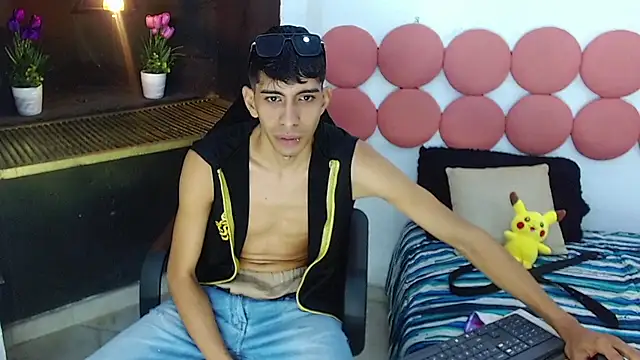 צ'אט XXX בשידור חי של Drake_Jack