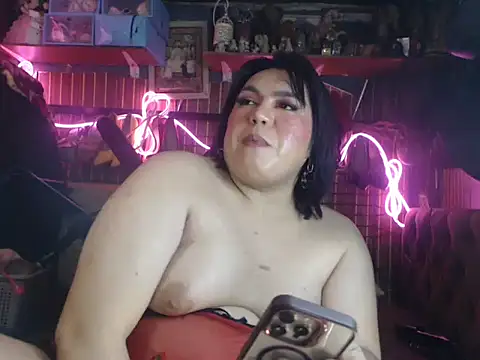 HotAsianAlbin19 élő XXX-chatje