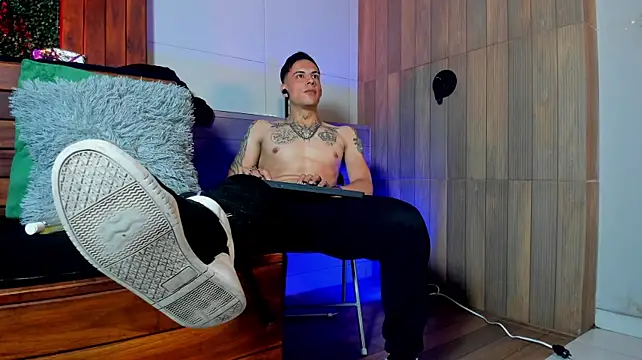 Онлайн чат XXX Dustin_Sonne