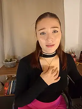 AmaruBloom's Live XXX Chat