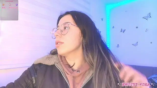 sweettvera Chat XXX live
