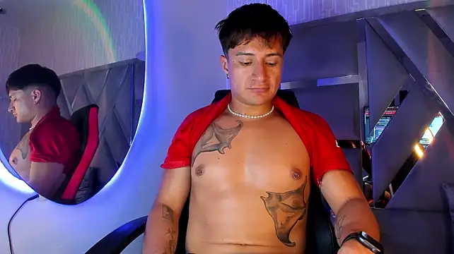 XXX chat uživo modela Hassbyd