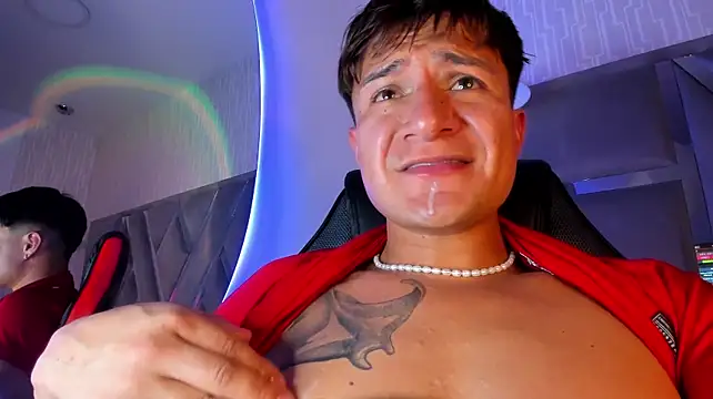 Živý XXX chat Hassbyd
