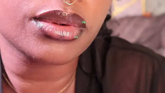 justnala_'s Live XXX Chat