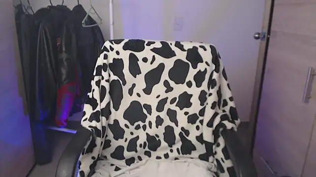 chomelo6 – Naživo XXX chat