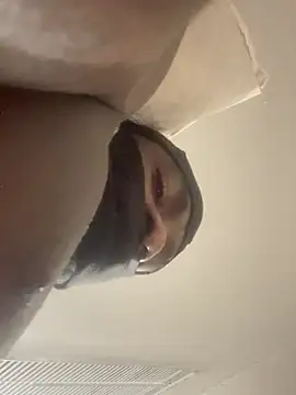 twobby Live XXX Chat
