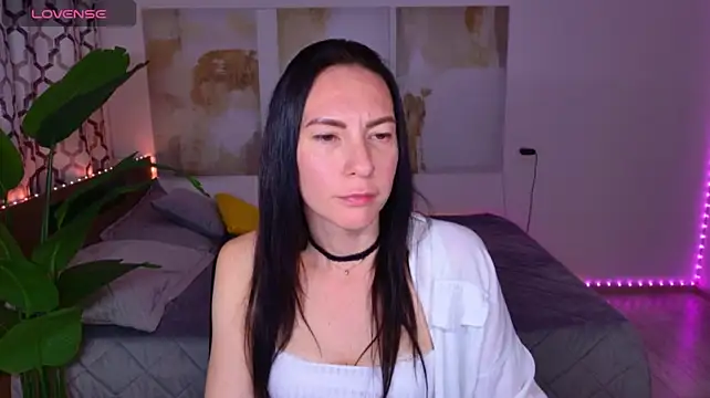 Chat XXX en directo de IngaRain