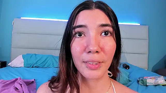 cutebutharderbe's Webcam Show