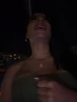 DeboraGil Adlı Modelin Canlı XXX Sohbeti
