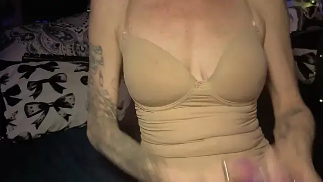 ivylee31のライブXXXチャット