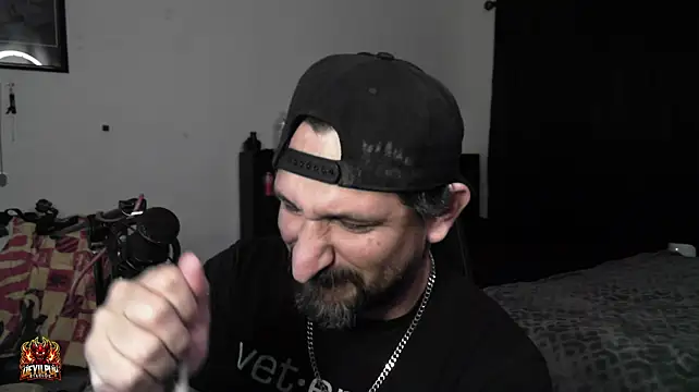 DevilPup75_ Live XXX-Chat