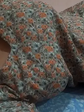 צ'אט XXX בשידור חי של Cute_Riyakaur