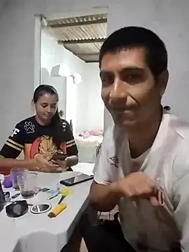 Chat +18 de Rodri-Cami ao vivo