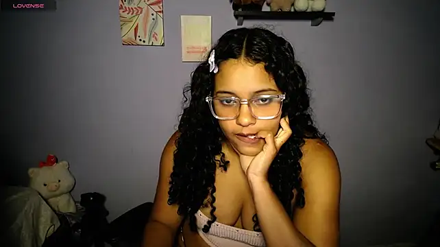 chleo_rosse's Live XXX Chat
