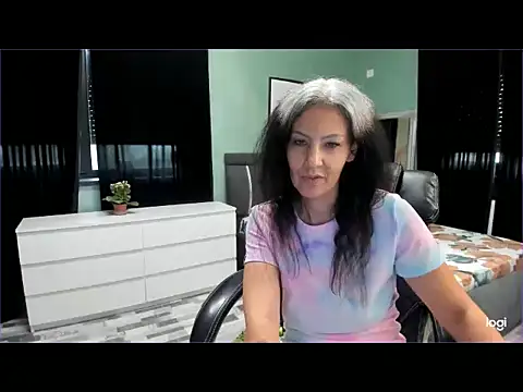 LexxxyDiamond Chat XXX in diretta