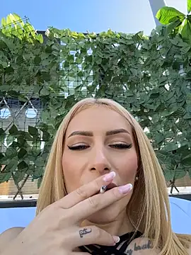 XXX chat uživo modela AngieShae