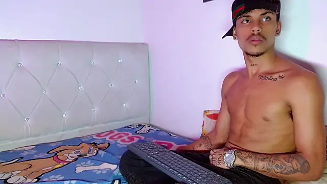 Chatroom XXX en direct de Angel_foxc13