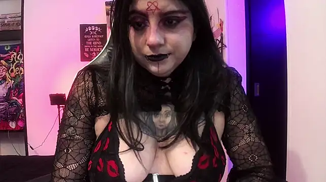 Acid666_alice Adlı Modelin Canlı XXX Sohbeti