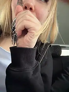 Coconut_milk's Live XXX Chat