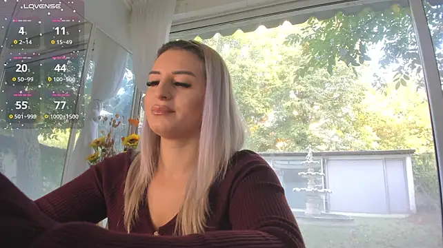 Ella_Vee:  απευθείας συνομιλία ΧΧΧ