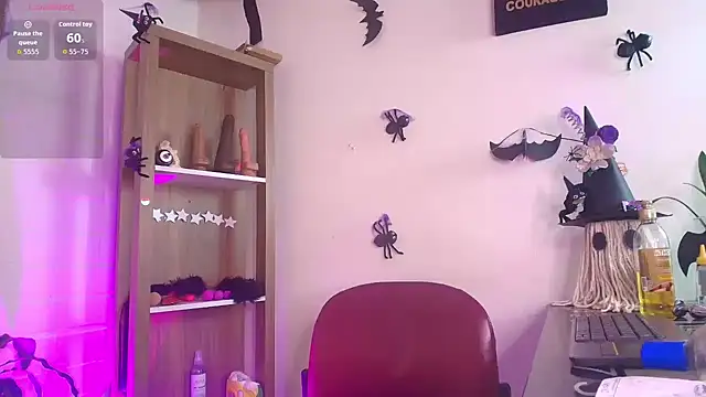 EllenaBoobs_'s Live XXX Chat