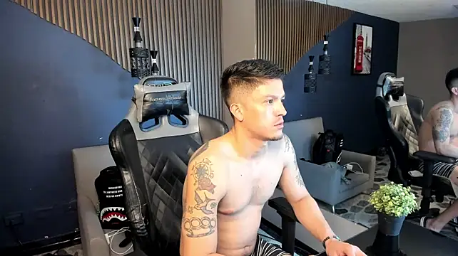 MaicolWatson Live XXX Chat