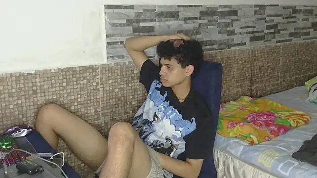 XXX chat uživo modela lolo_pollas