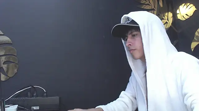 JulianGalan Live XXX-chat