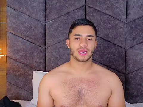 TylerWest_ 即時 XXX 聊天