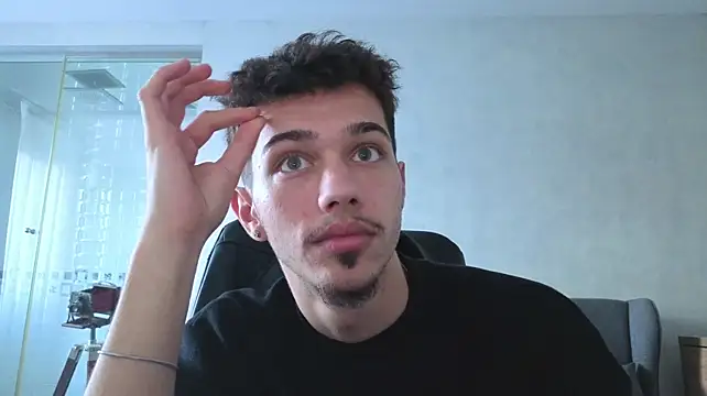 XXX chat uživo modela KaydenDrew