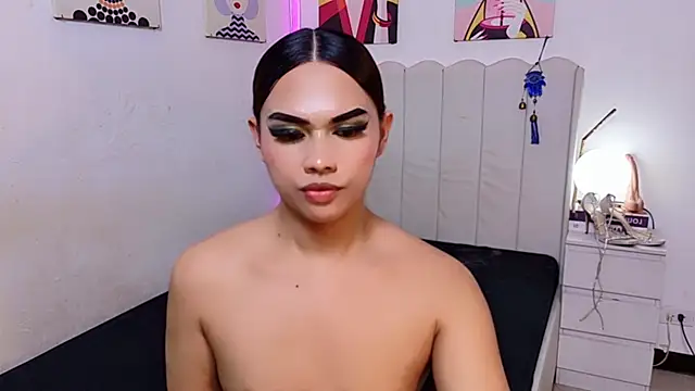 MirandaSterling Adlı Modelin Canlı XXX Sohbeti