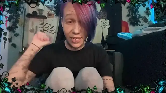 Toxlyn Live XXX Chat