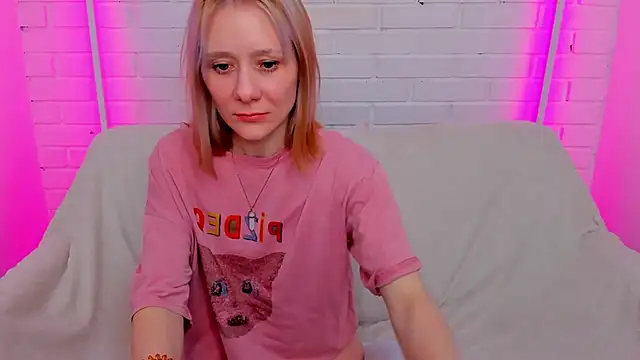 XXX chat uživo modela NikaBond