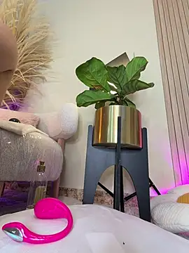 ameliaa_lov3's Live XXX Chat