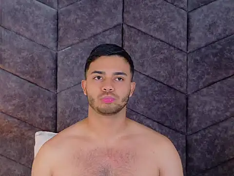TylerWest_: απευθείας συνομιλία ΧΧΧ