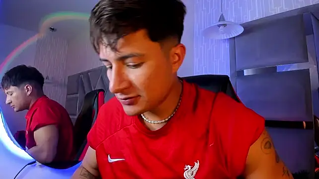 Živý XXX chat Hassbyd