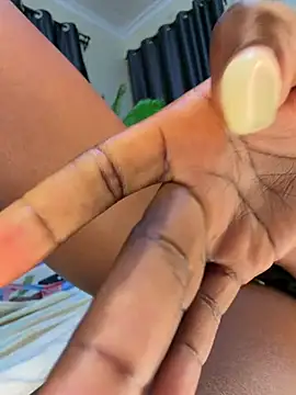 צ'אט XXX בשידור חי של Dahlia8