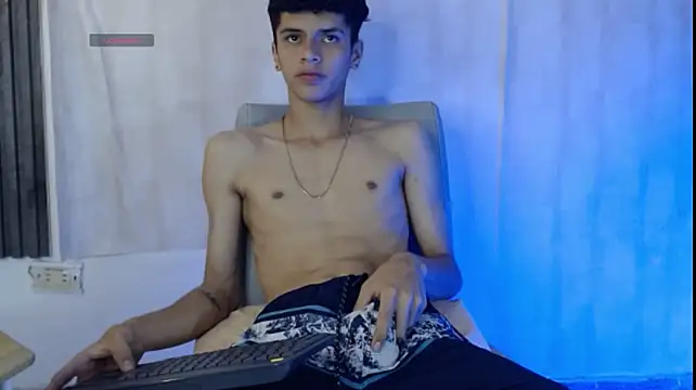 Онлайн чат XXX JuniorPrinceMorris