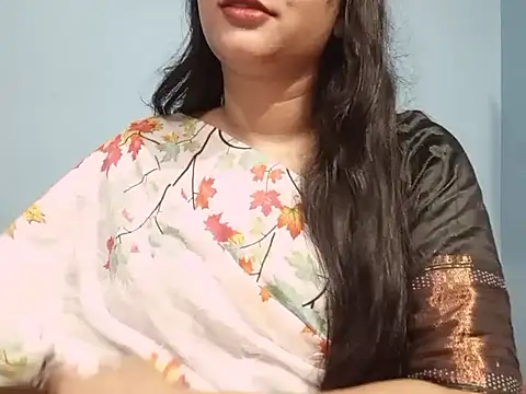 Adhiti_1 Chat XXX live