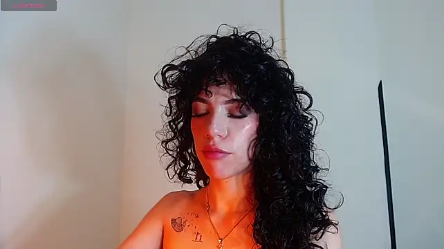 BeellaRosse's Live XXX Chat
