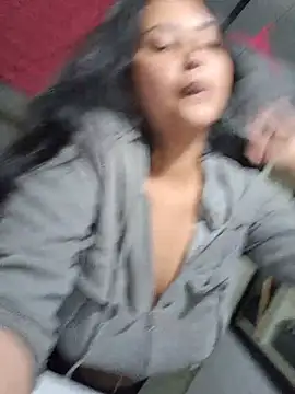 Alessandraa- Chat XXX in diretta