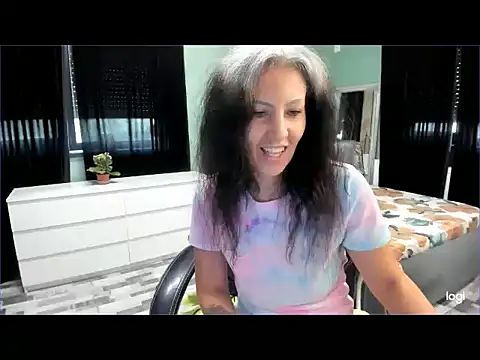 Živý XXX chat LexxxyDiamond