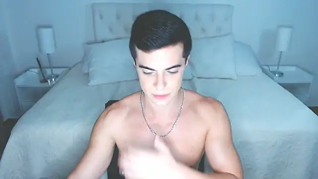 mr_hunterx élő XXX-chatje