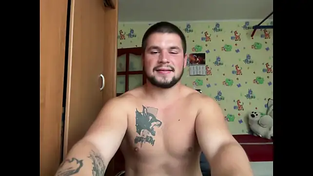 chiraq1945 Webcam Show