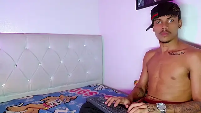 Chat +18 de Angel_foxc13 ao vivo