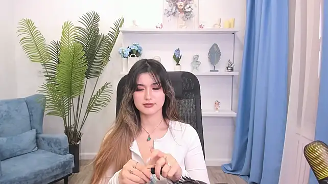 Chat +18 de AnneTLi ao vivo