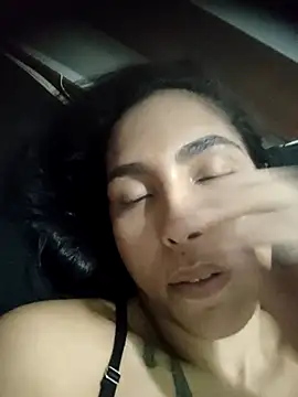 XXX chat uživo modela ineszi
