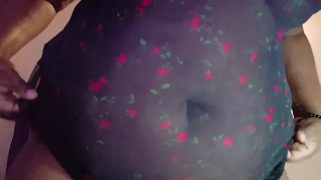 Chat +18 de ebony_NeighborMoans ao vivo