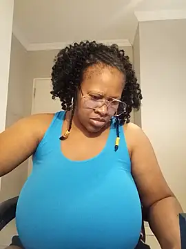 bustylisa1983 Chat XXX live